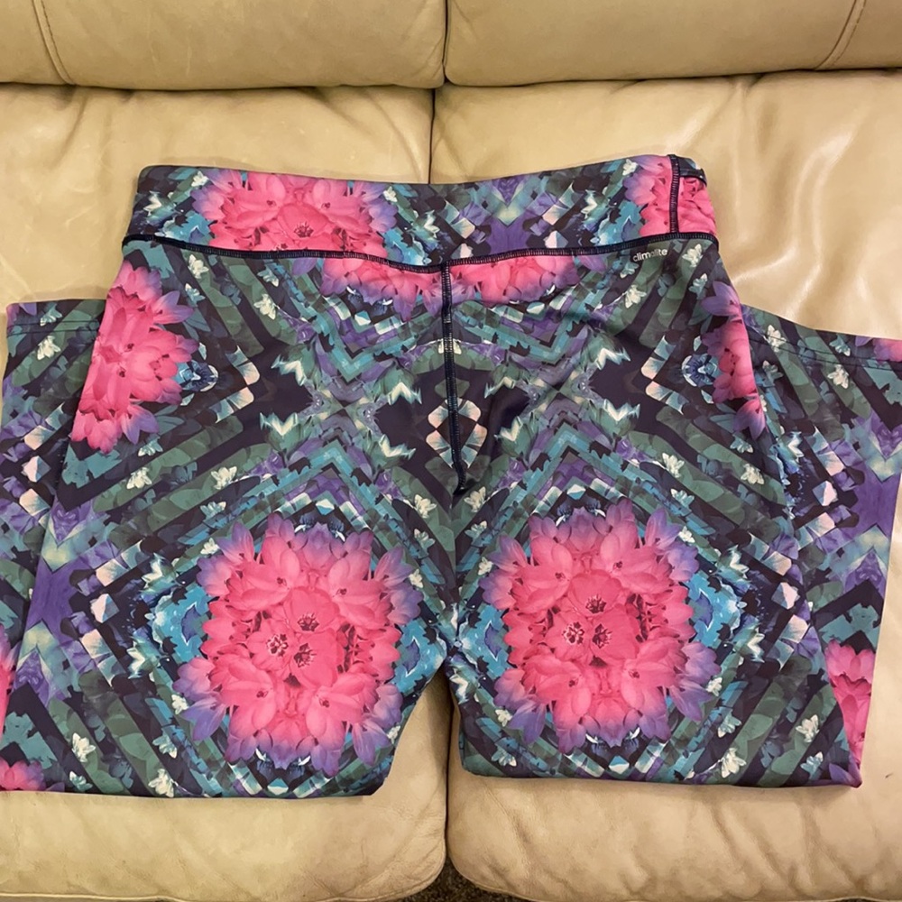 Adidas Capris Workout Pant - Picture 3 of 6